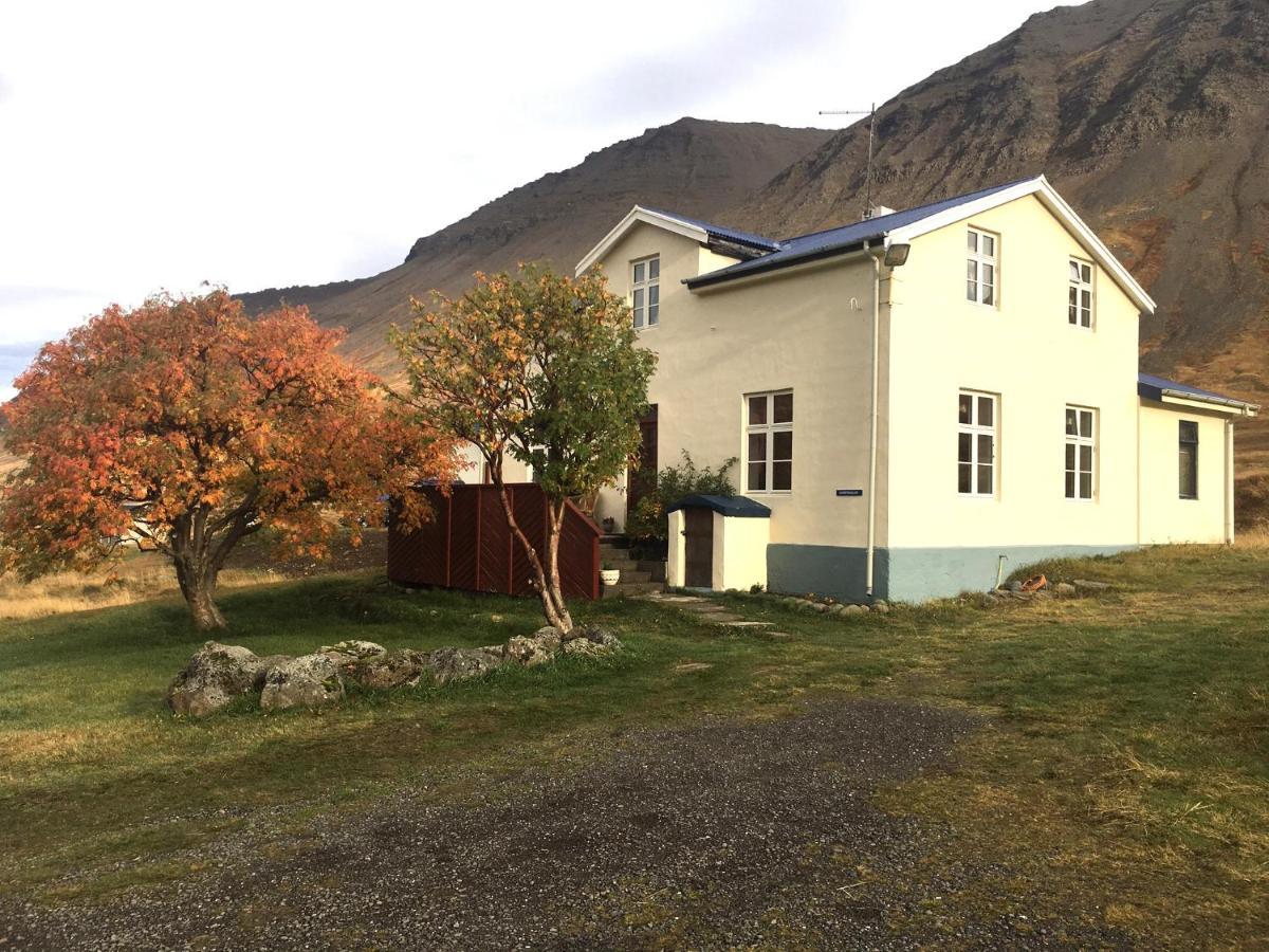 Flateyri Korpudalur Hi Hostel מראה חיצוני תמונה