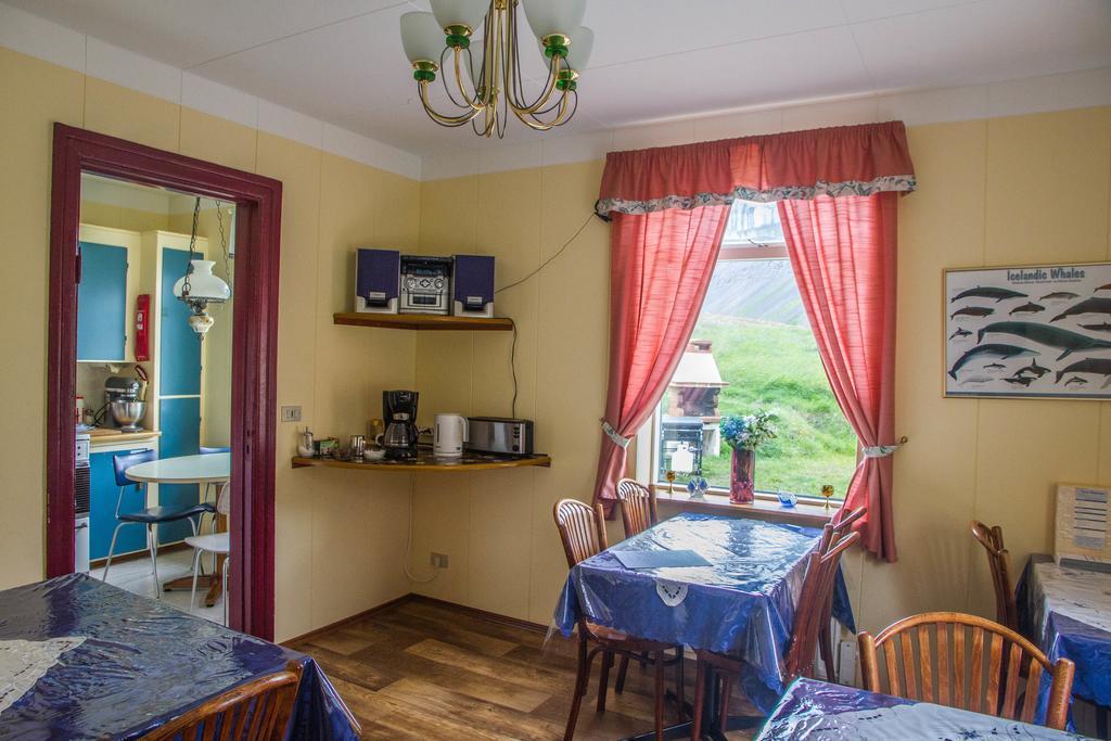 Flateyri Korpudalur Hi Hostel מראה חיצוני תמונה